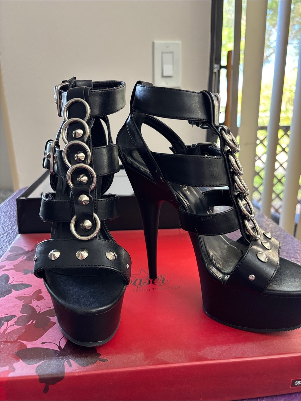 Pleaser Black Studded Chain Platform Heels - Picture 1 of 4